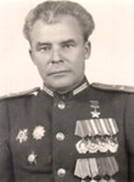 Лев Ефим.