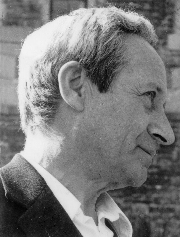 Поляков Лев.